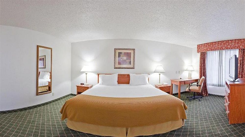 Holiday Inn Express Hotel & Suites Chickasha By Ihg Екстериор снимка