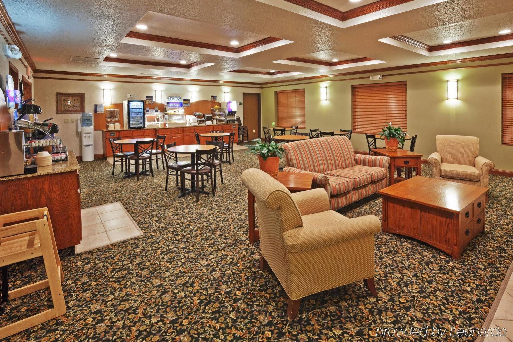 Holiday Inn Express Hotel & Suites Chickasha By Ihg Екстериор снимка